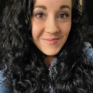 Meet your Posher, Sylvia